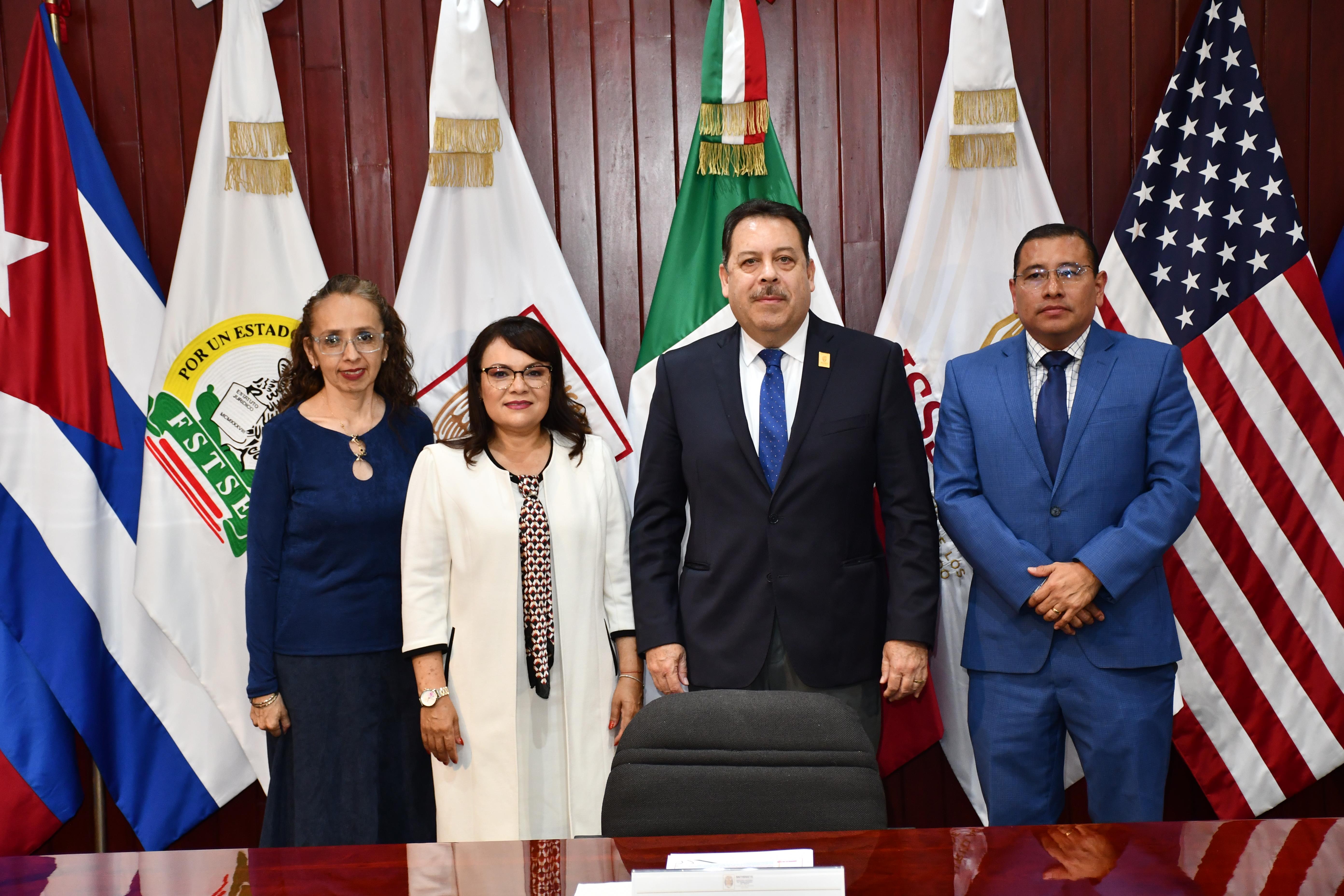 1er Diplomado de "Administración y Docencia en los Servicios de Enfermería"